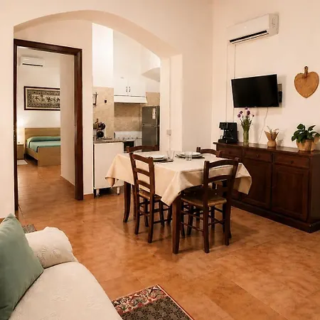 Διαμέρισμα Domus - & Kitchen - Sole Sardara